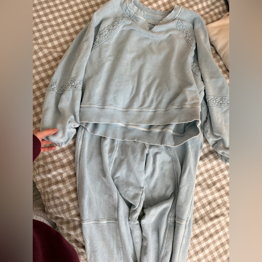 Aerie suits pants+sweatshirt